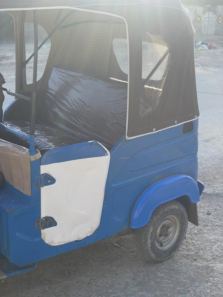 تكتك للبيع موديل ٢١رقم بغداد بيها لغد السعر ٧معا المجال المكان بغداد ***********
