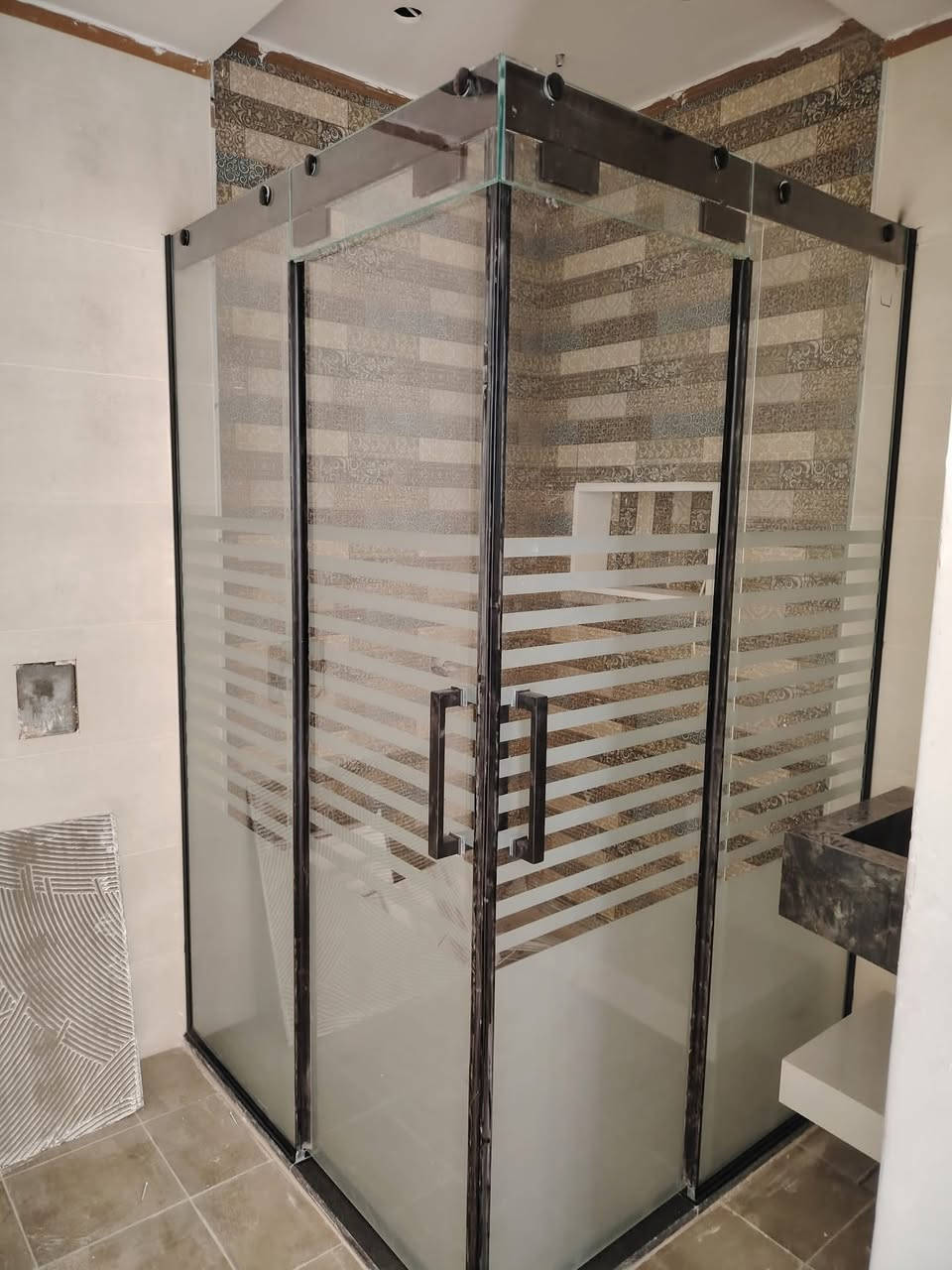 اللهم صلي على محمد وال محمد
⭕  علي جامجي 
شد و تركيب جام ١٠ ملم واجهات المحلات ✅
شد و تركيب  جام ١٠ ملم واجهات للمطاعم ✅
شد و تركيب جام ١٠ ملم للمكاتب ✅
شد و تركيب جام ١٠ ملم للقاعات (رياضية_أعراس ..)
شد وتركيب مرايا بانواعها
شد وتركيب جام محجرات درج 
شد وتركيب جام للبيوت و مدارس 
شد وتركيب دبل جام كاتم الصوت 

الحل يمنة 💪
خدمة عمل زجاج ✅
(واجهات زجاجية_أبواب هايدروليكية_أبواب سلايت_شاورات_أبواب كهربائية
و بأسعار منافسة✅
تواصل ويانة📞*********** 🟧واتساب
