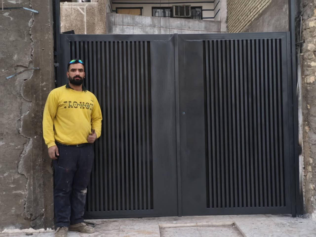📐حداده حيدر الكناني
 باسعار تنافسيه مستعدون كافه انواع الحداده🧑‍🏭
 ابواب🚪 شبابيك🪟 كرفانات🏪 محجرات ☑️سقايف كيسبان✅ غرف سندويج✅ سياج خارجي ✅ مراجيح ✅قمريات مطابخ ✅يتوفر لدينا احدث الديكورات التركية 🇹🇷 العمل داخل بغداد العنوان بغداد العبيدي ***********/

