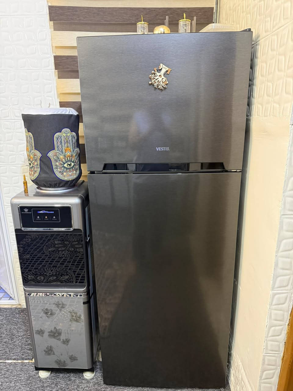 سلام وعليكم ثلاجه fistil حجم ٢٢ جديده السعرر٣٥٠ بيها مجال الامين الثانيه


**إذا كنت صاحب هذا الإعلان وتريد حذفه لأي سبب، رجاءا أرسل رسالة إلى الدعم الفني**