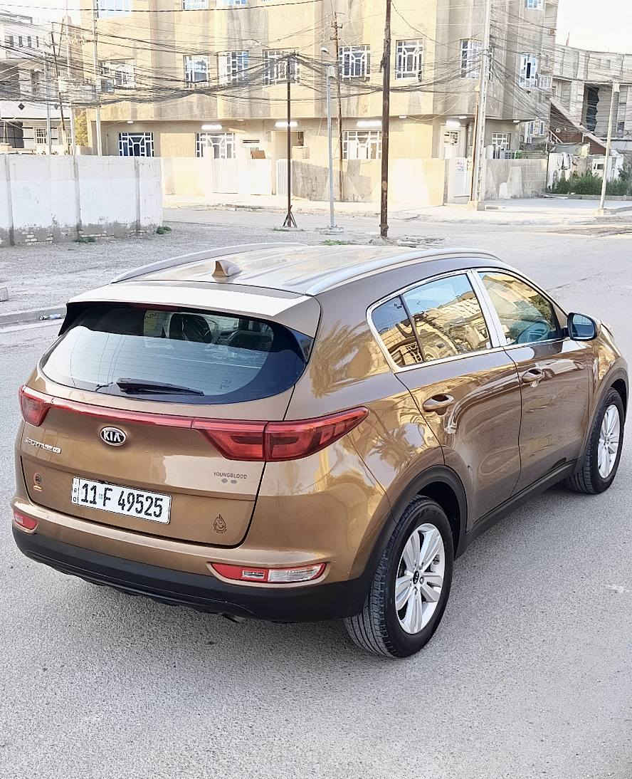 السلام عليكم 
كيا سبورتج موديل 2018 وارد امريكي حادث بنيد فقط وبارد بل جاملغ الامامي بدون ايرباك  
بدون دواخل  لون ذهبي مميز السياره ماشيه 95m  السياره على وضع الشركه مابيهه اي نقص 
مكينه كير ما مفتوحات على وضع الشركه 
مكينه 4سلندر 2.4 نضام ايكو وسبورت ونورمل
رقم بغداد النكليزي بسمي سنويه مجدده2031
مكان السياره بغداد المشتل.السعر (145) $
لستفسار اتصال على الرقم *********** بغداد, العراق
