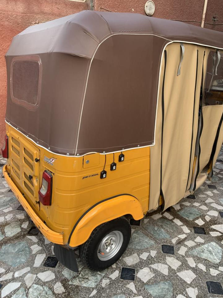 السلام عليكم تكتك موديل 20 شهر 9 مكينة خير من الله كهربائيات كلها شغاله  اللغود بيها شخوط واحد بي ظربة خفيفة ترجع ع بارد وبيها ضربة جوة البكلايت راجعة ع بارد  تكتك خير من الله شغل وطلع 
 ***********واتساب
‭٠٧٧٣ ١٠٦ ٥٩٨٠‬
