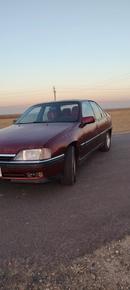 للبيع اوميكه موديل 1992 رقم نينوى سنويه 2027 مشروع وطني محرك كير كله شرط السعر 35 لاستفسار الخاص مفتوح رقم الموبايل ***********
