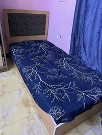 غرفة مستعمله • بدون نقل • كرادة ٤٢