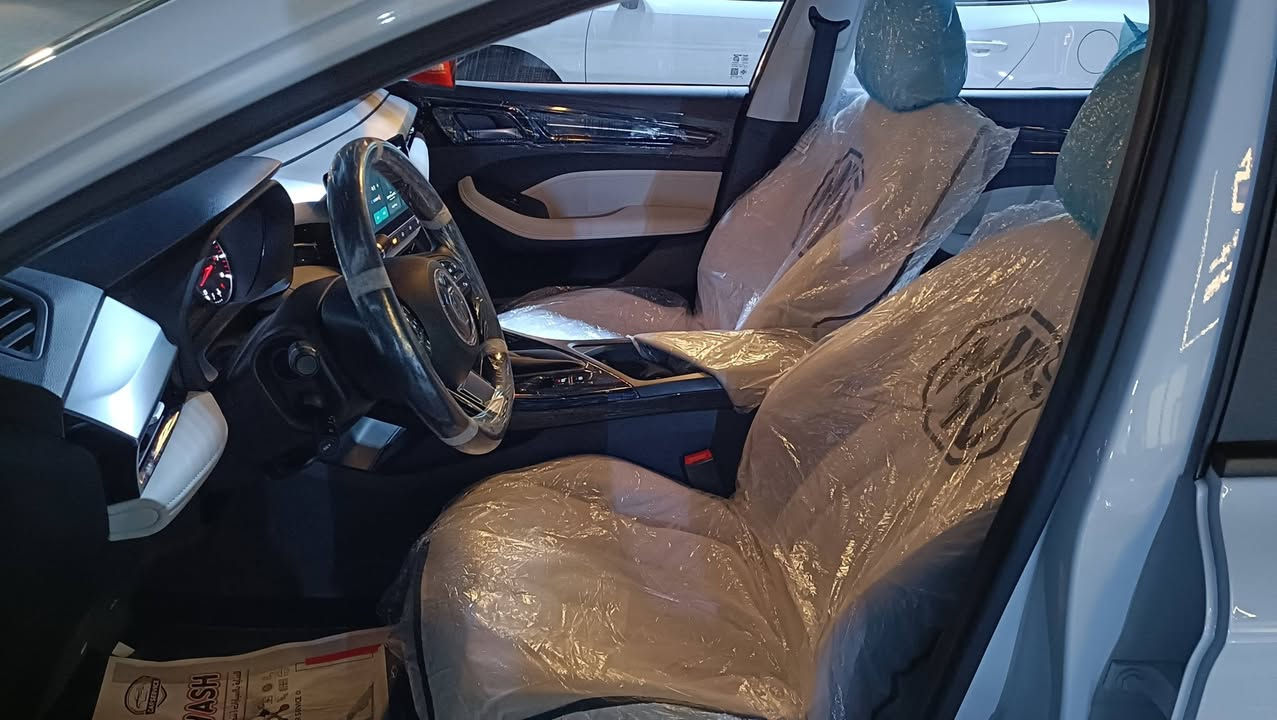 MG5 new
Model 2025
Mobile 📲 ***********
***********
ته نها 3هه زار رؤيشتووه 
هيچ ه‍يجى بيوه نيه 
6سال زه مان شركة يان 200هه زار كيلومتر 
مواصفات كومفورت 
بصمة 🫆 
شاشه گه وره 
لايت ليد و زينون 
يده ده رگا بصمه 
ويل كروم 
هندبريك بصمة 
أوتو هولد 
تعديل سرعة 
ئاوينه إشاره ت
سوكان ڤوليوم 
بگ لايت ليد 
حساس دعامى دواوه 
ناو كريمى  
تبريد مركزى دواوه 
رقم أربيل جاهز 
به ناوى خؤمه 
شوين هه ولير 
سعر 118$ مجاليكى زؤر كه م
