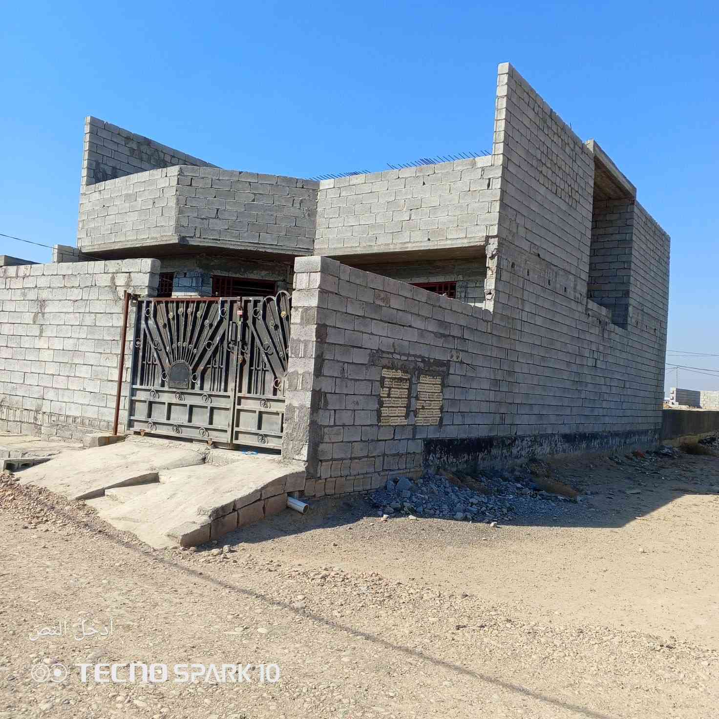 سلام عليكم هيكل للبيع مساحه 200متر قاطين جزء ثالث مستعجل على البيع السعر 45 وبي مجال العنوان حولي تحرير زراعي محمد ليله الاستفسار على هذا الرقم ***********
