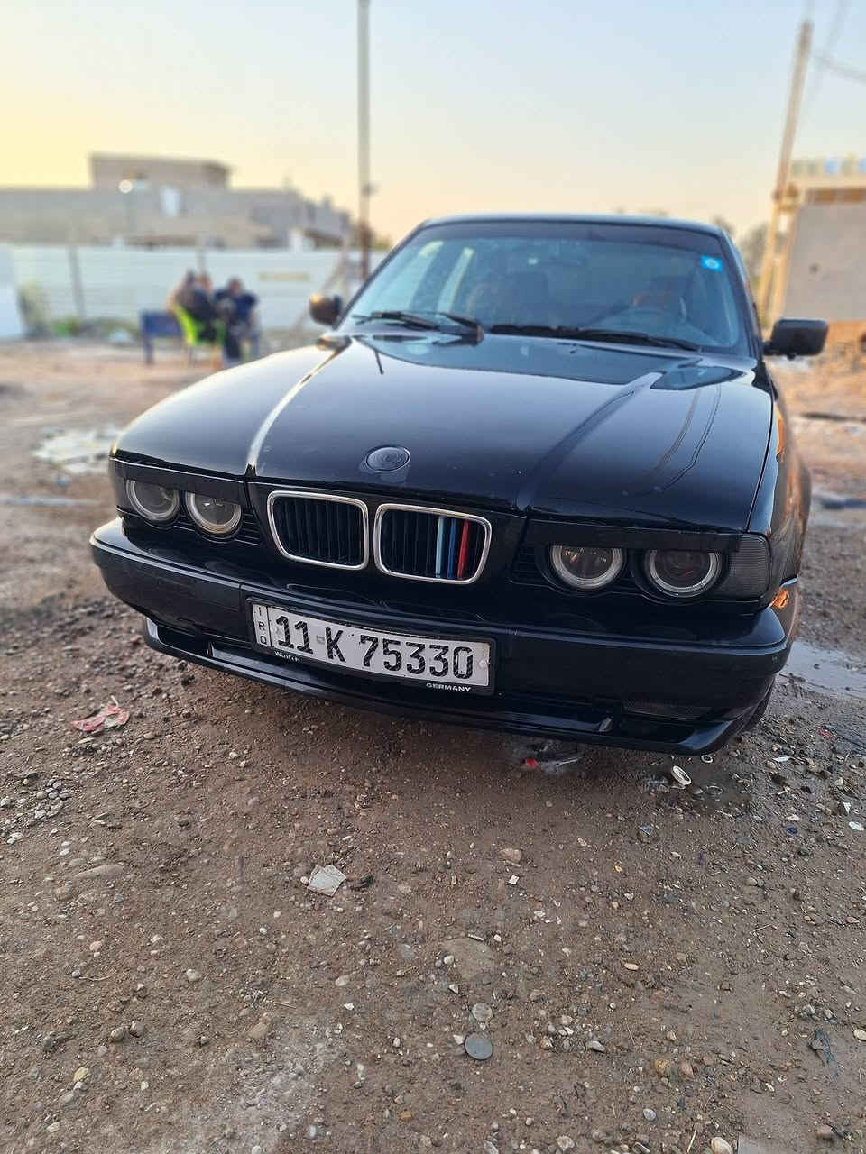 اصل شاد مكينه 44/V8 

سياره كامله من كلشي صدر جديد 

 تخم تاير جديد صدر خلفي جديد

سياره موديل 1993رقم نكليزي بسمي
 
مصفره من غرامات مصبوغه عام جماليه 

ايرباك تدفئه تبريد تقفيل جام بلادي سياره

 جاهزه من كلشي مابيه ضربه مكان سياره

 بغداد عارضه 97 ورقه وبيه مجال تعبان

 عل سياره كلش تصال عل رقم 

***********
