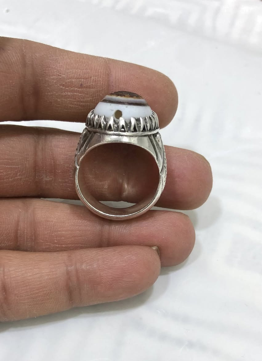 يا الله خاتم بحجر جزع بقري قديم مشكول  بصياغة يدوية ثكيلة ابو مشتاق قياس 25 للبيع فقط يوجد توصيل


**إذا كنت صاحب هذا الإعلان وتريد حذفه لأي سبب، رجاءا أرسل رسالة إلى الدعم الفني**