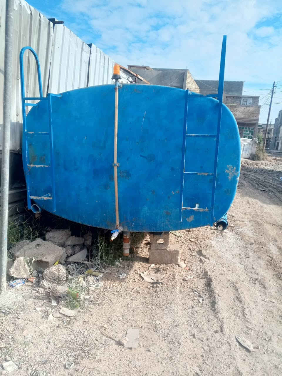 للبيع تانكي سويدي بلادي نصافه ٩٠بالميه مكاني بغداد أبو غريب الاستفسار الاتصال ع الرقم ***********
