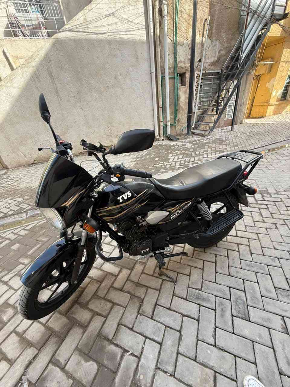 السلام عليكم
تي في اس للبيع رقم بغداد باسمي تحويل شوكت ميعجبك 
دراجه بلاديه ما مصلحه ابد ولا ناقصه شي 
النظافه واضحه 
الصور تسولف ***********
