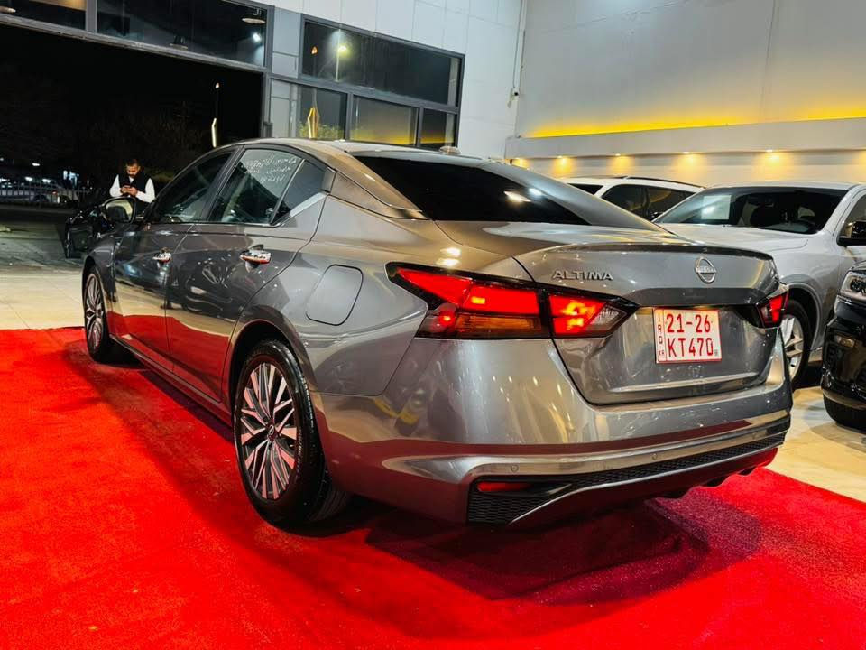 #وصول_جديد
NiSSAN ALTIMA SV 2024

نيسان التيما

اللون :  نفطي 

الموديل : 2024

الفئة :     SV 

عداد المسافة.23  الف  مايل فقط

#بدون رقم تترقم شمالي 

حجم المحرك 2500 

ايرباكات : ستيرن فقط

الضرر: كما موضح في الصور  

المواصفات :  

بصمة تشغيل 

تشغيل عن بعد 

كاميرا 

شاشه لمس

رادرات 

حساس خلفي 

توقف ذاتي   

نظام ايكو نورمل سبورت 

كشنات مخمل قماش

#العنوان #كركوك شارع المعارض 

معرض هشام الحمداني لتجارة السيارات

للاستفسار:

‭0773 8420379
