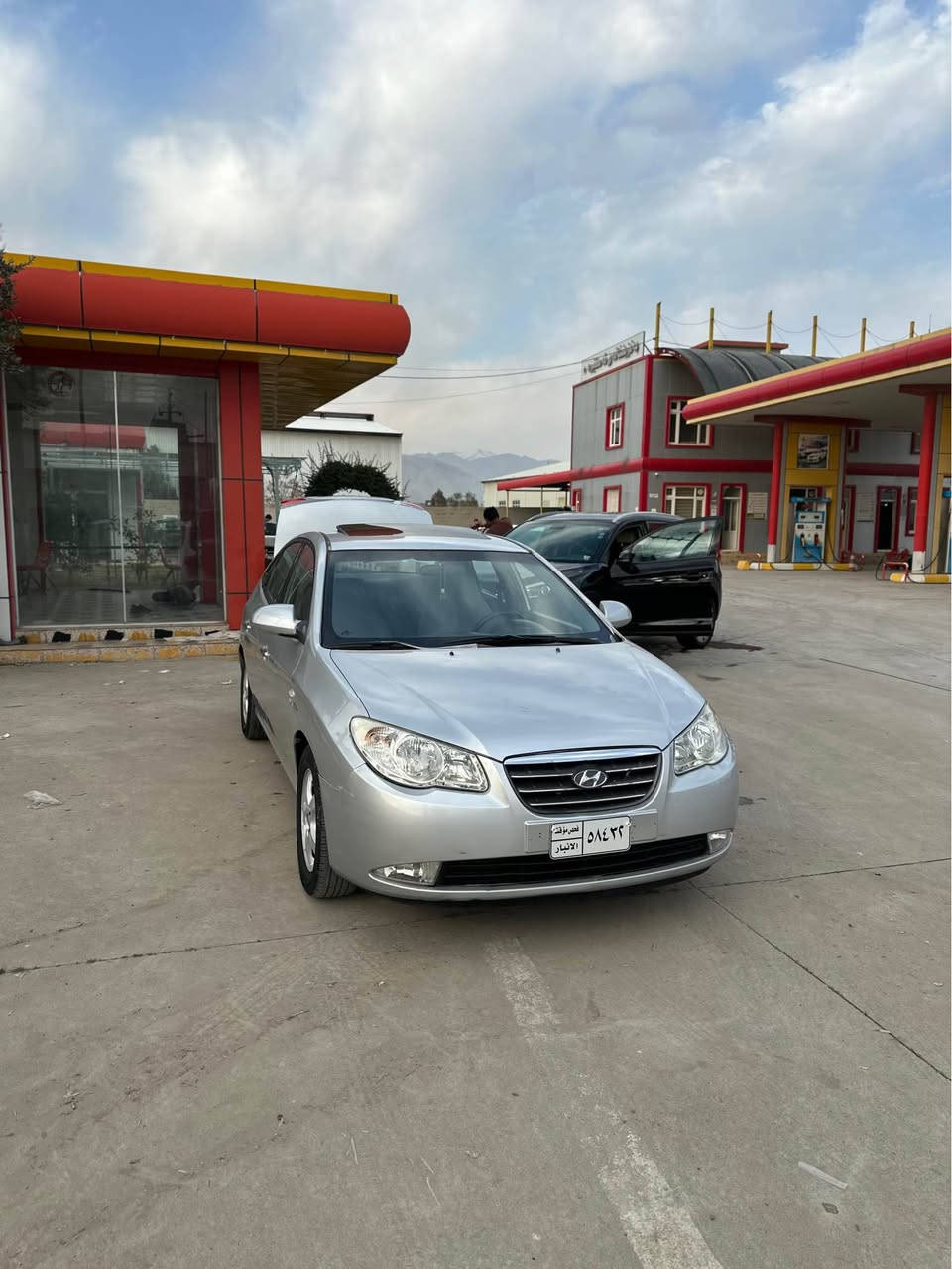 هۆندا ئاڤانتی ۲٠٠۹ فول فول
سەیارەکە نمونەیە لەجوانی کامل کامل مەسرەف کراوە  هێچ مەسروفێکی تێدا نیە
سڵایتە
کوشن هیتەرە
شاشە و کامێرەەیە
سەیارەکە گشت گیانی بەشەرت 
گێڕ و مەکینەی بەشەرت
دەحم و لێدراوی بەشەرت
سەقفی بەشەرت
خیسی نیە  
تا بڵی توند و تۆڵە
٥۳گالاو مەحامەلە

شوێن چوارقوڕنە
٠۷٥٠۸۸۳٦٤٥۳
٠۷۷٥۹٤۸٤٠٤۸ رانية, السليمانية
