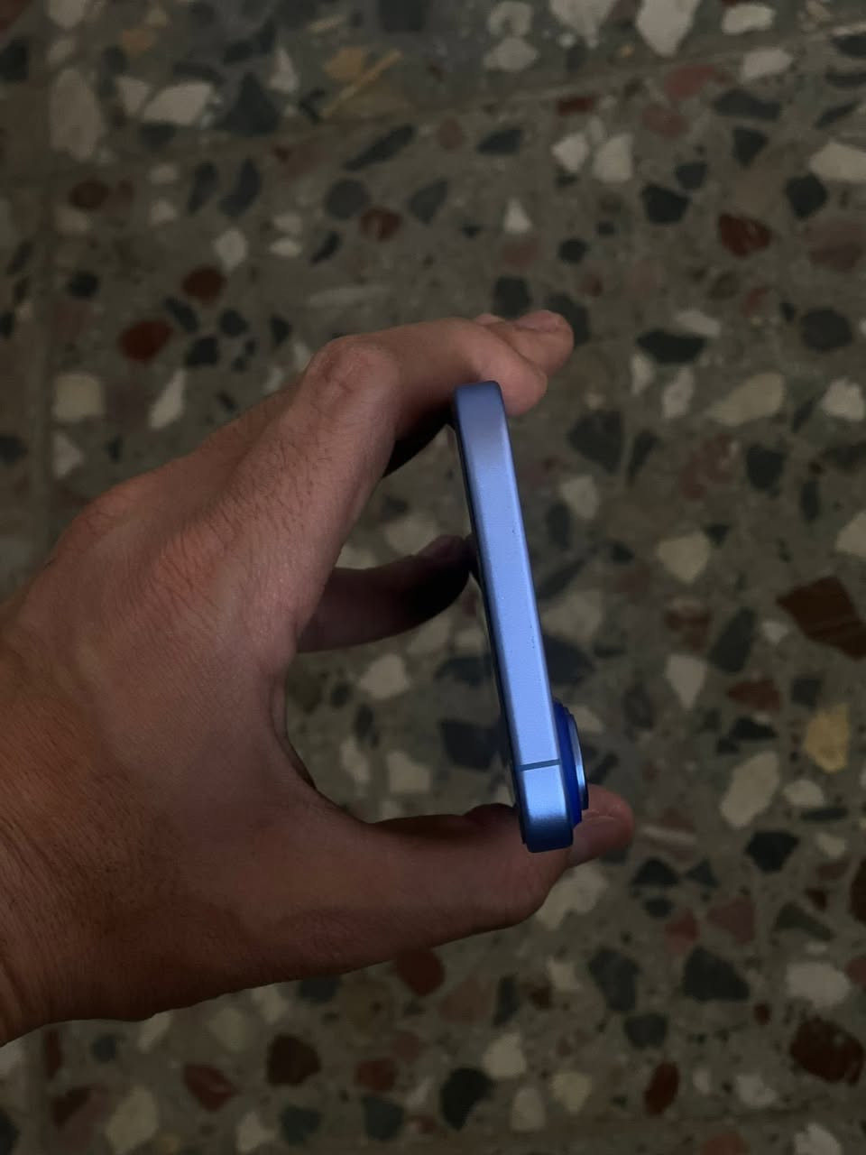 السلام عليكم ايفون 16 بلاس ذاكره 128 بطاريه 100 الجهاز خدش مابي نظافه100/100 ملحقات كامله  السعر بمليون و100عنوان بغداد 
***********
