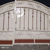 باب حوش نضيف للبيع 07781697299