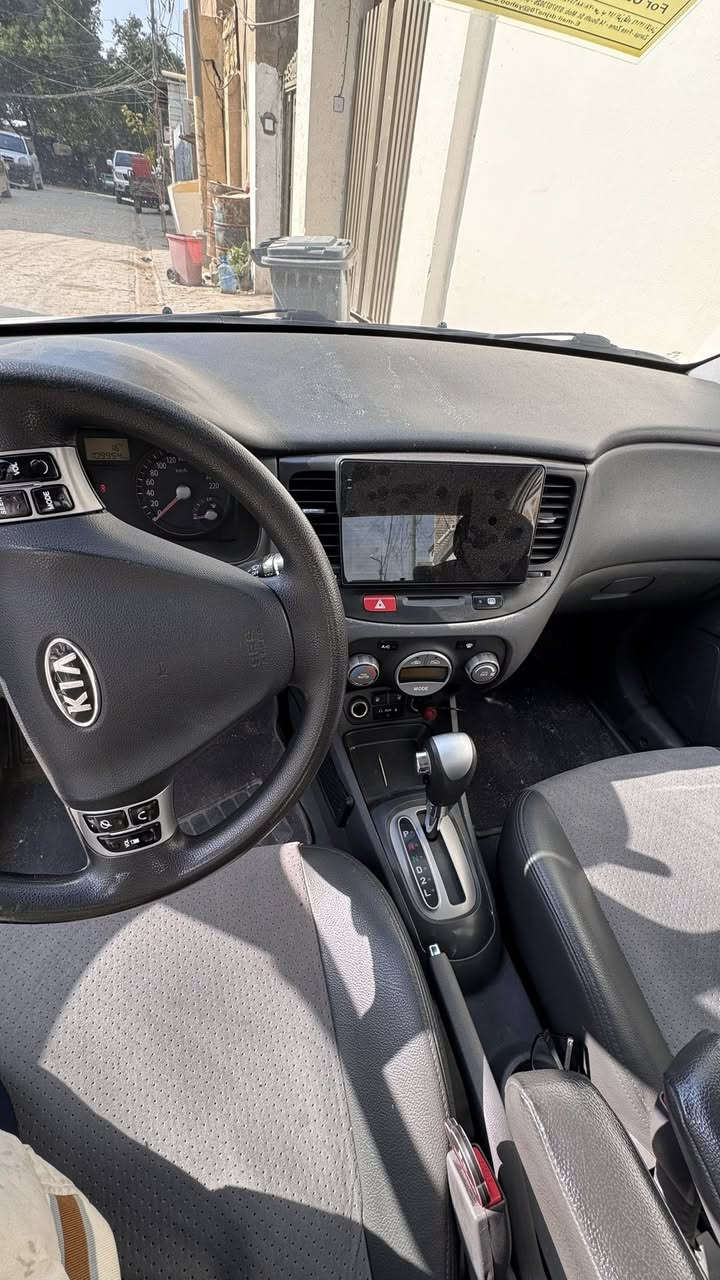 كيا ريو 
موديل 2007 
كفالة كير وحددية جديد وكارتون 
بيهة صبغ قليلة جانب ايمن وأيسر وليس صبغ عام او حزام  

رقم بابل سنوية ل2027 مشروع وطني 

السيارة نظيفة كلش داخل وخارج 
تحكم ستيرن شاشة إضافية 
تبريد شغال وتدفئة 

السيارة خير من الله وما عايزة برغي 

مكاني نجف 
السعر 95 وبيهة مجال بسيط 

واتساب ***********
