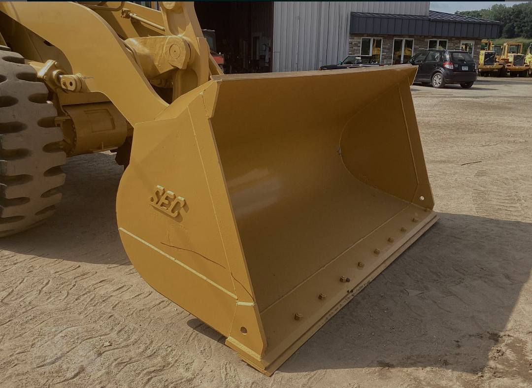 CATERPILLAR 950G
سنة التصنيع 2009
عدد ساعات العمل 21600
الشفل مكفول من الاعطال الكهربائيه والميكانيكيه 
موقع الشفل اوربا 
يكون التوصيل 30 يوم بعد الاتفاق 
السعر 31000$
للاستفسار التواصل خاص او واتس اب 
+31657116376


**إذا كنت صاحب هذا الإعلان وتريد حذفه لأي سبب، رجاءا أرسل رسالة إلى الدعم الفني**