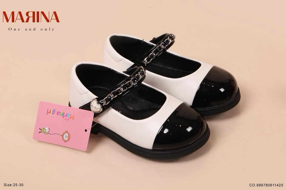 new collection of children's shoes👧🏻
✨ القطع مضمونه وقابلة للتبديل إذا كان بها خلل مصنعي
متوفر توصيل بغداد وجميع المحافظات 
كلفة التوصيل 5000 
يمكنكم التواصل عن طريق الرقم الخاص بالشركه :-7712⁩⁩⁩⁩⁩⁩⁩⁩


**إذا كنت صاحب هذا الإعلان وتريد حذفه لأي سبب، رجاءا أرسل رسالة إلى الدعم الفني**