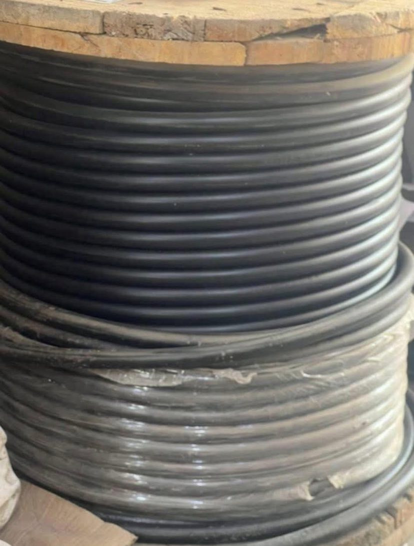 السلام عليكم 

🔴 كيبلات نحاس كافة القياسات 

🔻كيبل ٤*١٠ اردني 

🔻كيبل ٤* ١٦ اردني 

🔻كيبل ٤* ١٠ سعودي 

🔻كيبل ٤*١٦ سعودي 

🔻كافة القياسات موجودة 

🔴 نحاس ١٠٠٪؜ ستندر القياسات ١٠٠٪؜ 🔴

🔴 يوجد كيبلات ظفيرة تركي كافة القياسات 🔴

عنوانه / الشورجة عكد النصارى خلف دائرة الكهرباء 📍 

🚚 يوجد توصيل الى بغداد وكافة المحافظات 

للاستفسار *********** 📞
