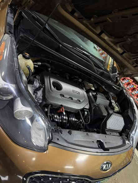 اسلام عليكم 
اسبورتج 2020 للبيع 
الون قهوائي محرك 2400
حادثها سرقت بنيد بدون ضرر 
بدون ايرباك بدون اي ضرر داخلي 
صور الحادث والسونار منشور
مابيها صبق فقط نصف الجاملق الايمن الامامي
محرك 2400
تبريد قطعتين شاشه كبيره
توقف ذاتي 
حساس امامي خلفي 
تخم تاير جديد 
حداديه جديده 
باتي نوزلات بلكات فيت بم كوله جديد
السياره مسويلها ادامه كامله ملبيها اي نقص
ماشيه 100 الف
رقمها اربيل الدولي بسمي شرط التحويل 
كولشي بسياره واضح بصور والسونار موجود وكلشي ذكرته ميحتاج تسال على شي 
السعر 153
ممتواجد على الفيس 
الرقم***********
مكان السياره بغداد
