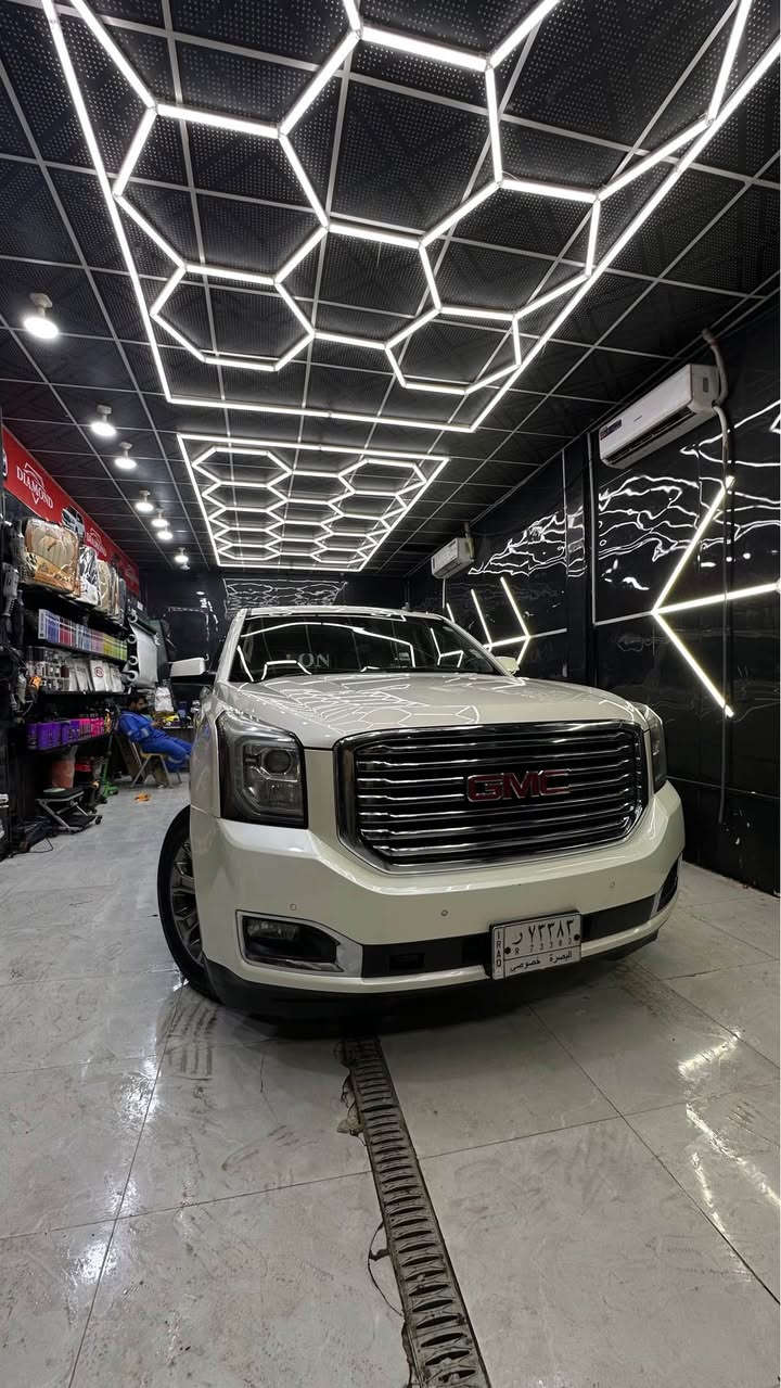 السلام عليكم 

GMC Yukon Denali 2015

للبيع وارد خليجي 
ماشي 108 الف فقط وحقيقي 
سياره مالت بيت مامتعوبه 
رقم بصره 
تحويل بسم المشتري 
فول مواصفات 
محرك 6200
كير 10 نمر 
عليها ادامه كامله من كل نواحي 
عليها دوشمه جلد اصلي 
وتايرات جدد صار 4 اشهر تقريبا من شادهن اندنوسي الاصلي 
سياره نصبتها تخبل 

الضرر : بيها جاملغ جهه السائق ودعاميه اماميه مبدلات ومصبوغات شغل درجه اولى بدون دواخل بدون ايرباك ضربه سطحيه وصورتها موجوده 
وبيها صبغ بالباب عكس السايق شي بسيط جوه 

سعر 338وبيها مجال Singapore


**إذا كنت صاحب هذا الإعلان وتريد حذفه لأي سبب، رجاءا أرسل رسالة إلى الدعم الفني**