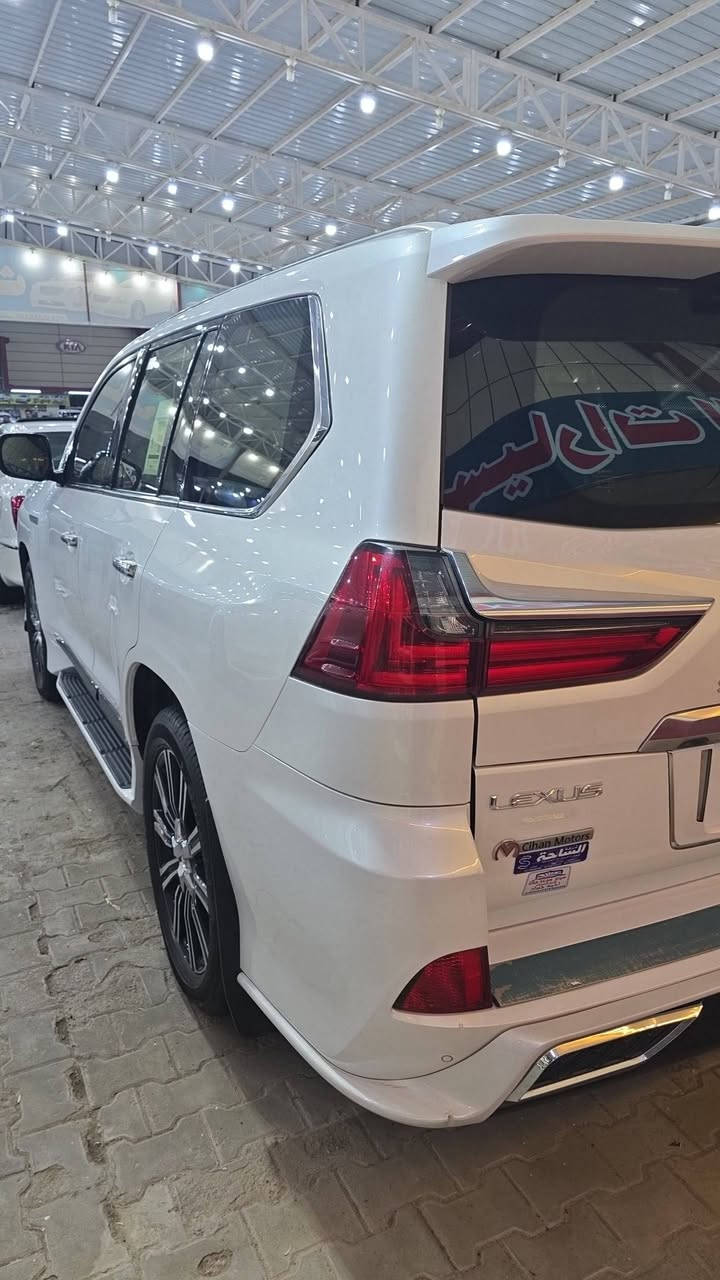 ⁨ _ النوع:[LX570]
_ الموديل: 2018]
_ الكيلومتر: [40,000km]
_ [خليجية بريمية مكفولة بدون اي ضرر]
_ السعر:[ 720$ ]
_ الموقع: النجف الاشرف 
_ للاستفسار:***********
