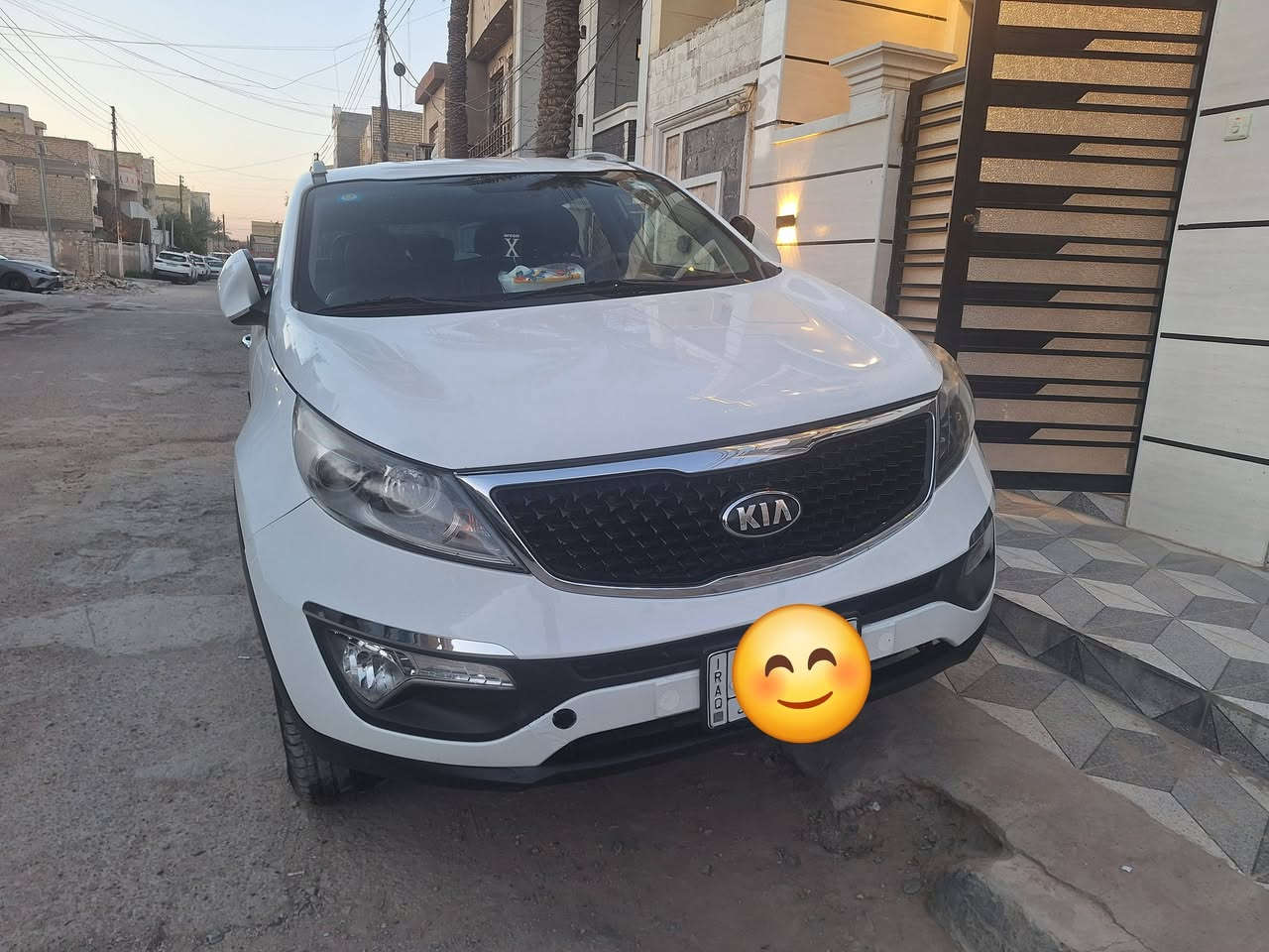 السلام عليكم ...كيا سبورتج للبيع موديل 2011 مواصفاتها.... كشن السائق كهرباء - مري شفط - اشاير بالمري - حاجب زنون -  تبريد بيانو ...حساسات خلفية ماشية 236 الف بيهه قطعتين تبديل وقطعة صبغ رايدهه  ب125وبيهه مجال للاستفسار ***********
