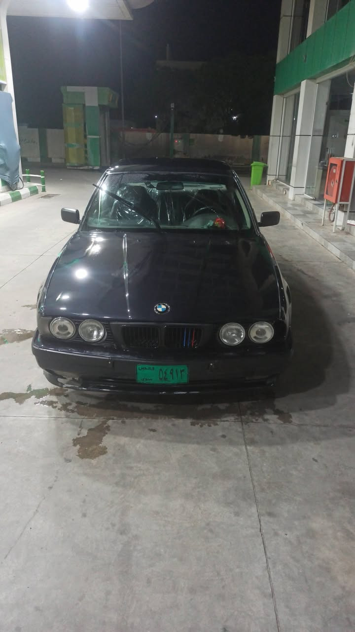 سلام علیکم 
bmw 528i 1991
مەکینەی سەقەڕ کەپس دیجیتاڵ 
ئاڕمو ئەوەلیات بەشەرت 
بەشەرتی هەزار فیتەر 
سەیارەکە هەمو گیانی کراوە بە m5
بۆ سعر چات بکە


**إذا كنت صاحب هذا الإعلان وتريد حذفه لأي سبب، رجاءا أرسل رسالة إلى الدعم الفني**