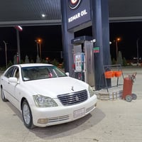 هەرزانی بۆفرۆشتن شاهینە مۆدیل 2004کۆدی هەیە ناوزەرد دووگمەسەقف گیرومەک...