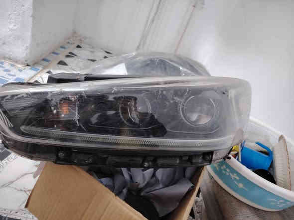 السلام عليكم زوج ماصدات كيا كادنزه خليجي موديل 18مع كفر بلوجكتر و بطانه جاملغ جهة اليمين للاستفسار الاتصال على الرقم *********** او *********** او على الواتساب
