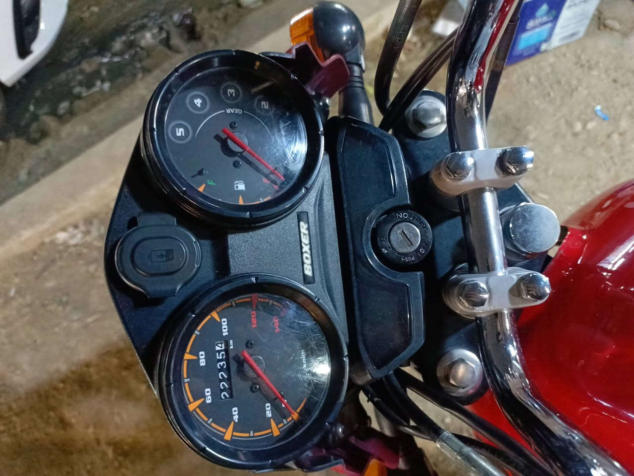 السلام عليكم ورحمه الله  بوكسر٢٣  مرقمه رقم بغداد ماشيه ٢٢ دراجه مكفوله كفاله عامه بيهه كم شغله نقص مثل شخاطه سلف و واقيه بسيطات دراجه نازله من شركه زيرو مكينه ممفتوحه كابريتر ممفتوح برغي بيهه ممفتوح دهن امزويل كل ١٠ ايام فقط زنجيل مبدل وفقط زنجيل ولا ميزانيه وبكرهه
للاستفسار *********** الي يحب يخابر ويعرف السعر واسف ع الاقاله
