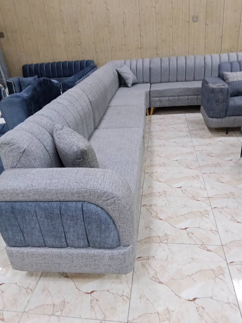 🔴معرض أبو بلاش2🔴

💥متوفر كافة الألوان .. 
🔥متوفر نظام التقسيط ..
🔥عندك ديوان أو تخم قديم نستقبلة ونعطيك جديد.. 
التفاصيل مراسلتنا على الأرقام التالية 👇👇:
***********

-*********** اضافه اله جلسات عربيه سعر دوشك مترين 85 جاهز سعر متر تفصال 60 الف يا بلاش حسب طلب زبون المزيد ميوز طعام طبلات مراجيح دواشك غرف نوم
