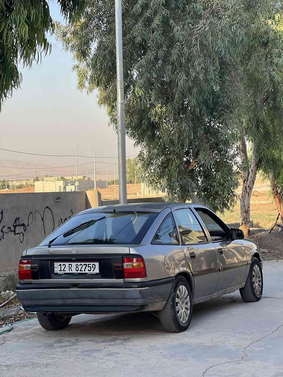 فكترا موديل 1991 حجم 16 محرك بداية نفخ صبغ سقف وصندوق بدون حادث الضرر ايام التحرير كهربائيات شغالة طخم من الدعامية للدعامية كلو جديد سنوية الى 2031 هزة جديدة تايات جديدة كير شرط  كوبون مسجل باقي بـس الاستلام المكان موصل السعر 32$ وبيها مجال خاص او ***********
