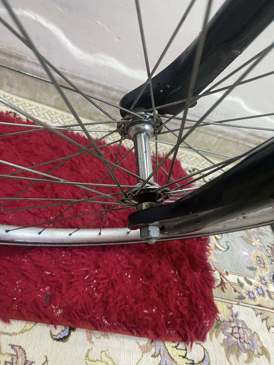 سلام عليكم اخوان دراجة نوع شياڤاوكس صانعة فرنسية قبضات بريك شيمانو سستم زنجير شيمانو فول اللول نص خلل مابي دبل امامي شغال فول اي نقص مرجوع السعر ٢٠٠وبي مجال يدللون الكباتن 
خابر وتدلل او واتساب 
***********
