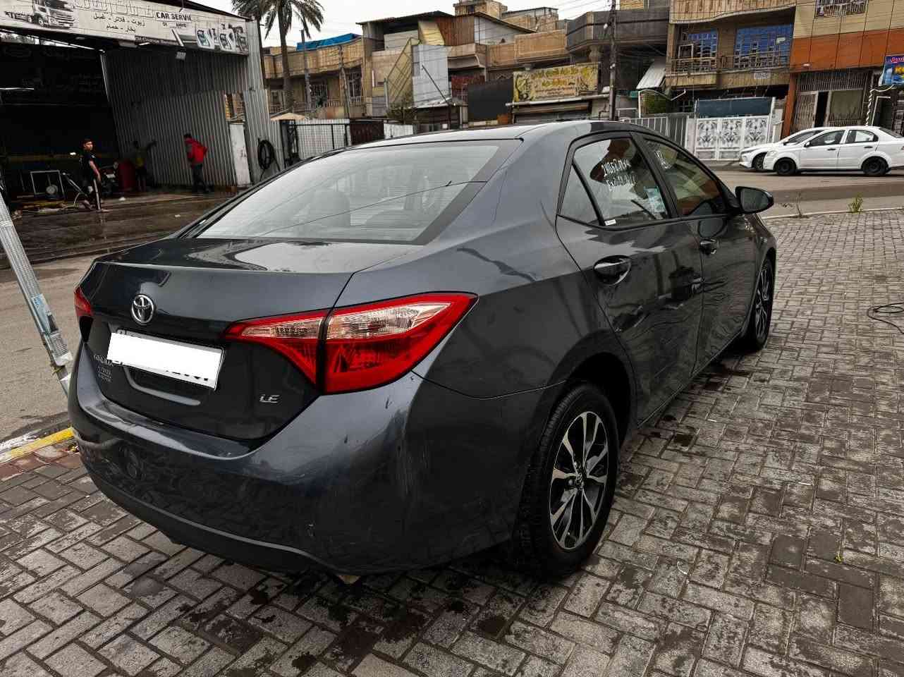 السلام عليكم للبيع 
٠٠ تيوتا كورلا ٢٠١٨ وارد أمريكي 
حادث جاملغ مبدل وبنيد نفسه معمر 
.رقم بغداد 11.الدولي بسمي  تحويل ثاني يوم
... المواصفات.. LE
دخول ذكي نضام ترحيب+قياده ذاتيه +تحديد مسار +رادار جانبي وخلفي+نقطه عمياء+ شاشا تبريد بيانو + شاشا ديجتل + شاشا أعطال +مري رادار
تحكم فول جهتين مثبت سرعه

... تلاث انضمه قياده
//normal
//com fort
//Sport
//كير اوتماتيك +عادي + S

السياره بعد بيها هواي مواصفات السياره فول عده الفتحه ولبصمه

((السياره حلوه ومال جناي
-مكينه كير كفاله....... السياره ماشيه 77m 
- سياره حلوه
-  غرفتها مرتبه وحلوه وكلشي جديد بيها 
- تبريد ثلج ❄️ 
:اخوان السياره جديده

للستفسار 
‏‪0783 853 8516‬‏ الأثير
