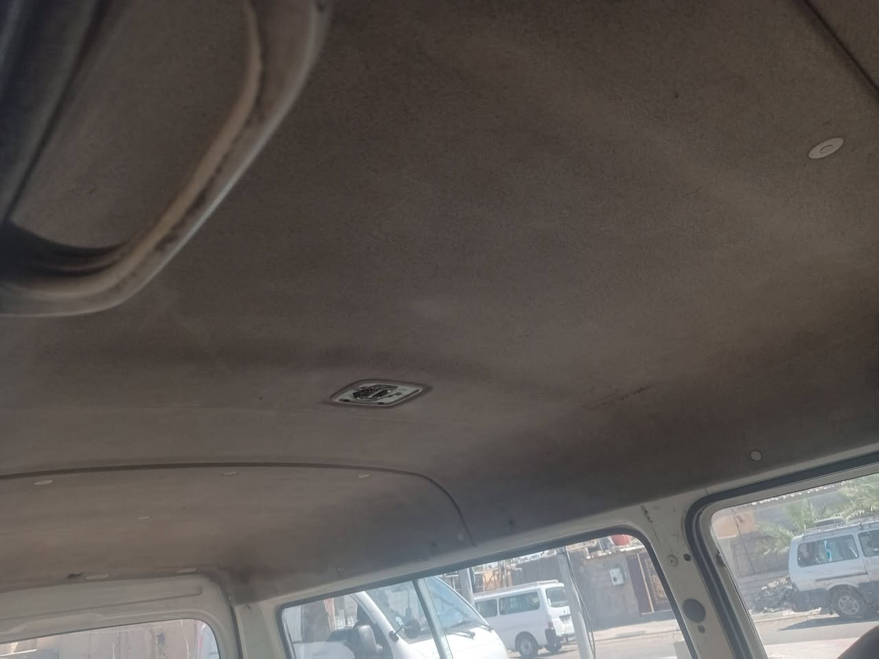 السلام عليكم  اخوان مازده باص مديل ٨ مال مزاد محرك كير اكسن ممتازات كشر بلادي يحتاج مكانات عل بارد سياره حلوه تترقم بغداد  اريده٤٧. بيه مجال موجوده بكربلاء الاتصال ***********

