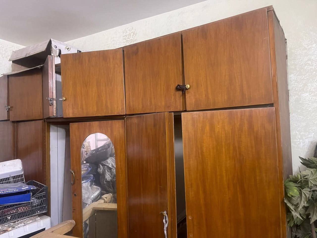 سنك السعر 80 الف
كتور  الصغير ب125 الف 
الكنتور  الكبير 175 الف 
 بيهم مجال ***********
