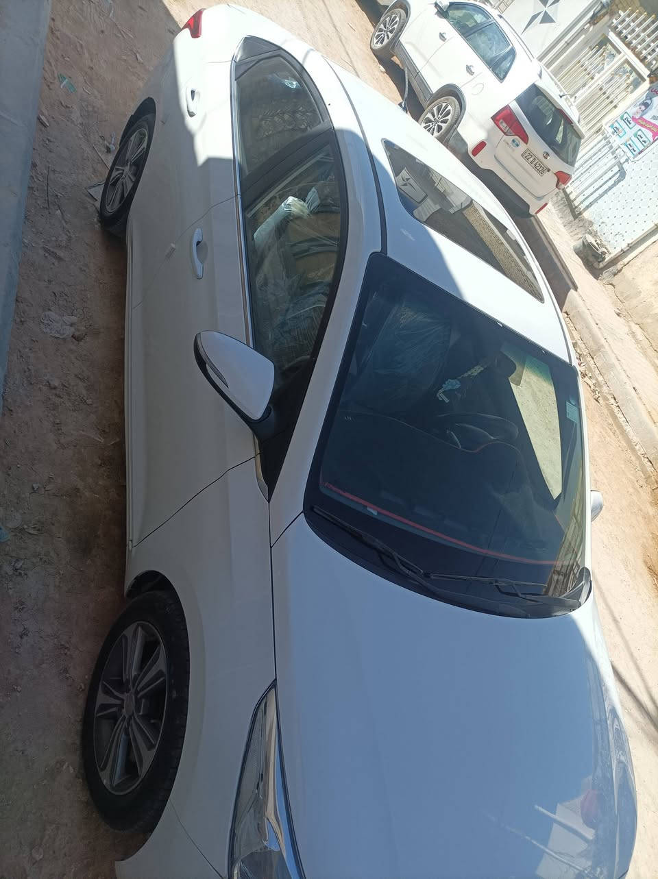 للبيع اكسنت موديل 19 اربيل فول 1/1 جاملغ مفتوح فيها بارد بسيط سياره جديده استفسار *********** في النجف سياره
