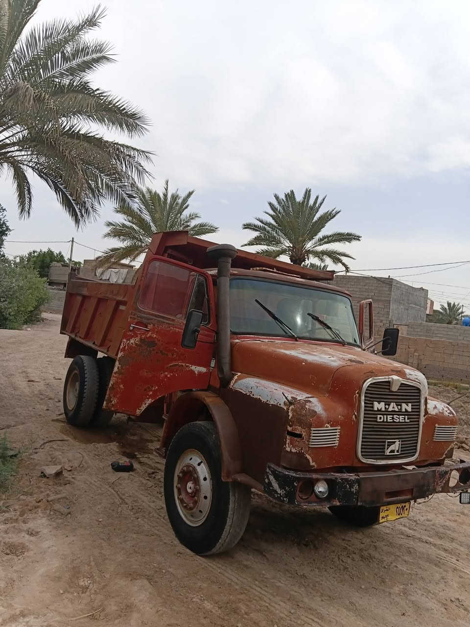 السلام عليكم مان للبيع موديل81مكفول كفاله عامه ***********
