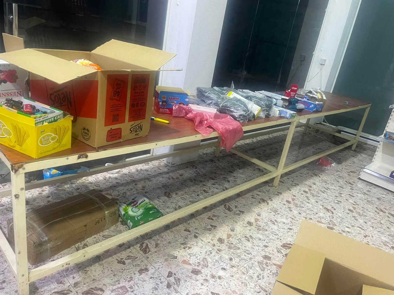 ‎تشتيت دكاني وه ك رفات وبه راده ك ودووميز ودوو ميزاني وئاسنيت جهي فيقي بوفروتن***********‎ دهوك, العراق
