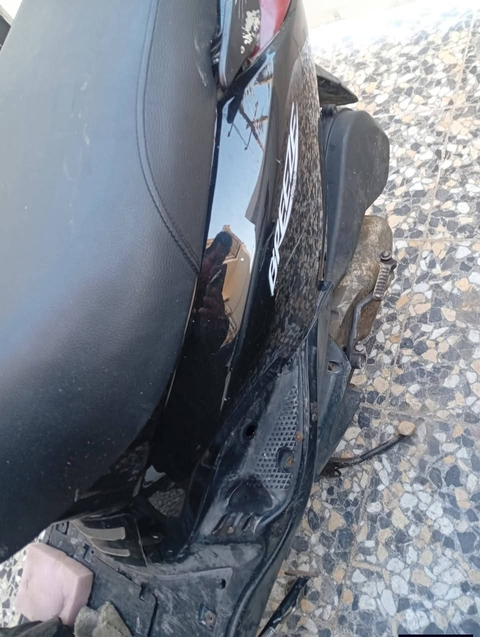 بريز رمبه صار 22 يوم من نزلتها نضيفه الصور ضالمتها شغاله نكره نص نكره كهربائيات كلها شغاله ما مفتوحه بلادي
فقط بيها خيط تبخير خفيف كلش  ومجرد بس تحمه يروح 
غير هاذه مكفوله السعر 600 وبيها مجال حك الجيه المكان 
بغداد الطالبيه *********** فقط واتساب
