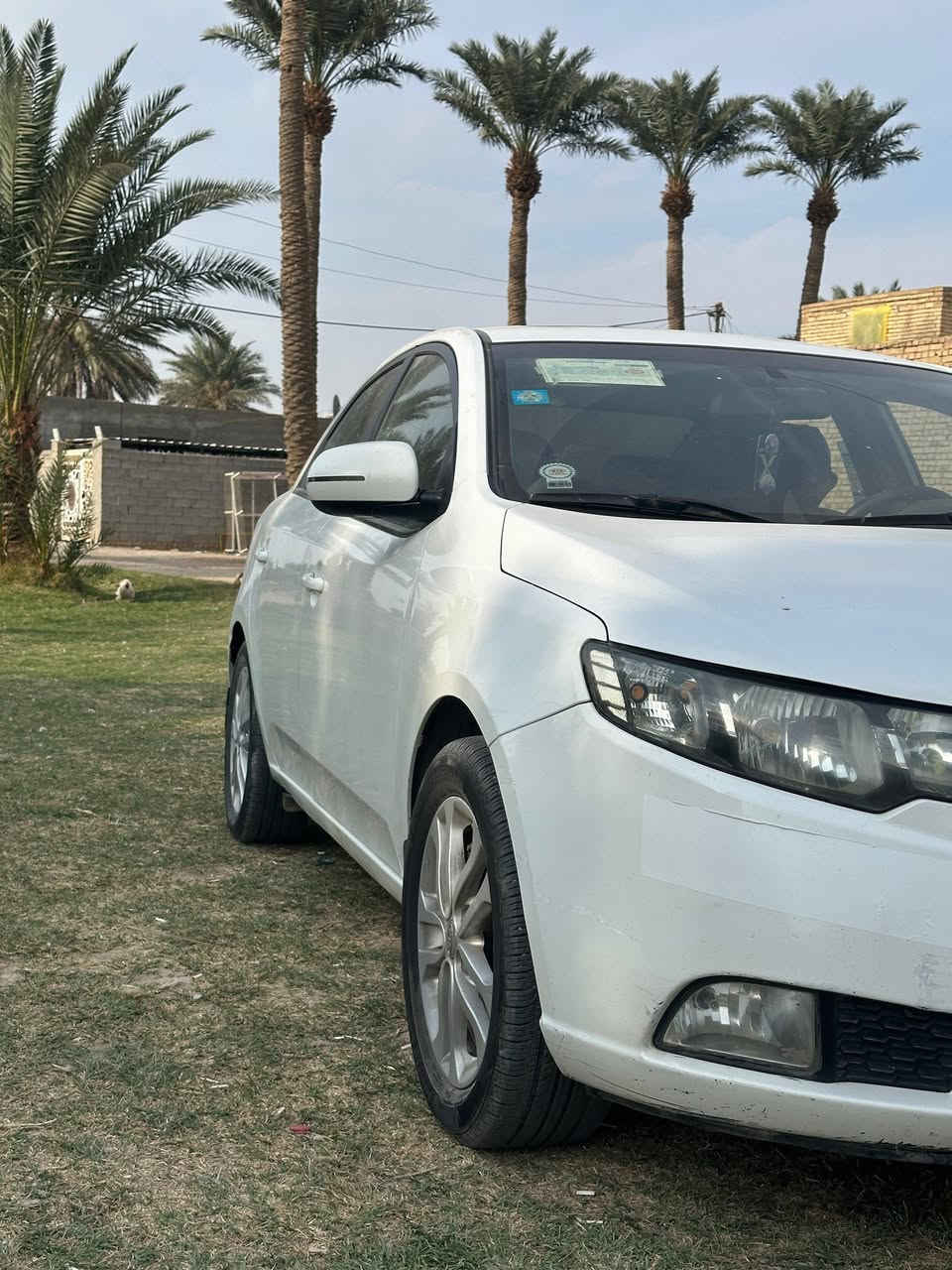 سلام عليكم سيراتو موديل 11خليجي  فول مواصفات ماعدا البصمه مري كهرباء شفط تحكم ستيرن حساسات رادار اشاير بل مري فتحه سقف مكينه لا تنقيص ولا تبخير ناعمه كير ست نمر تدفئه تبريد حداديه خير من الله السياره رقم انكليزي وما مطلوبه 1000دينار السياره بأاسمي  عامه تحويل بالاسم سعر117 وبيه مجال العنوان الناصريه شطره  للاستفسار الاتصال على الرقم التالي ***********
