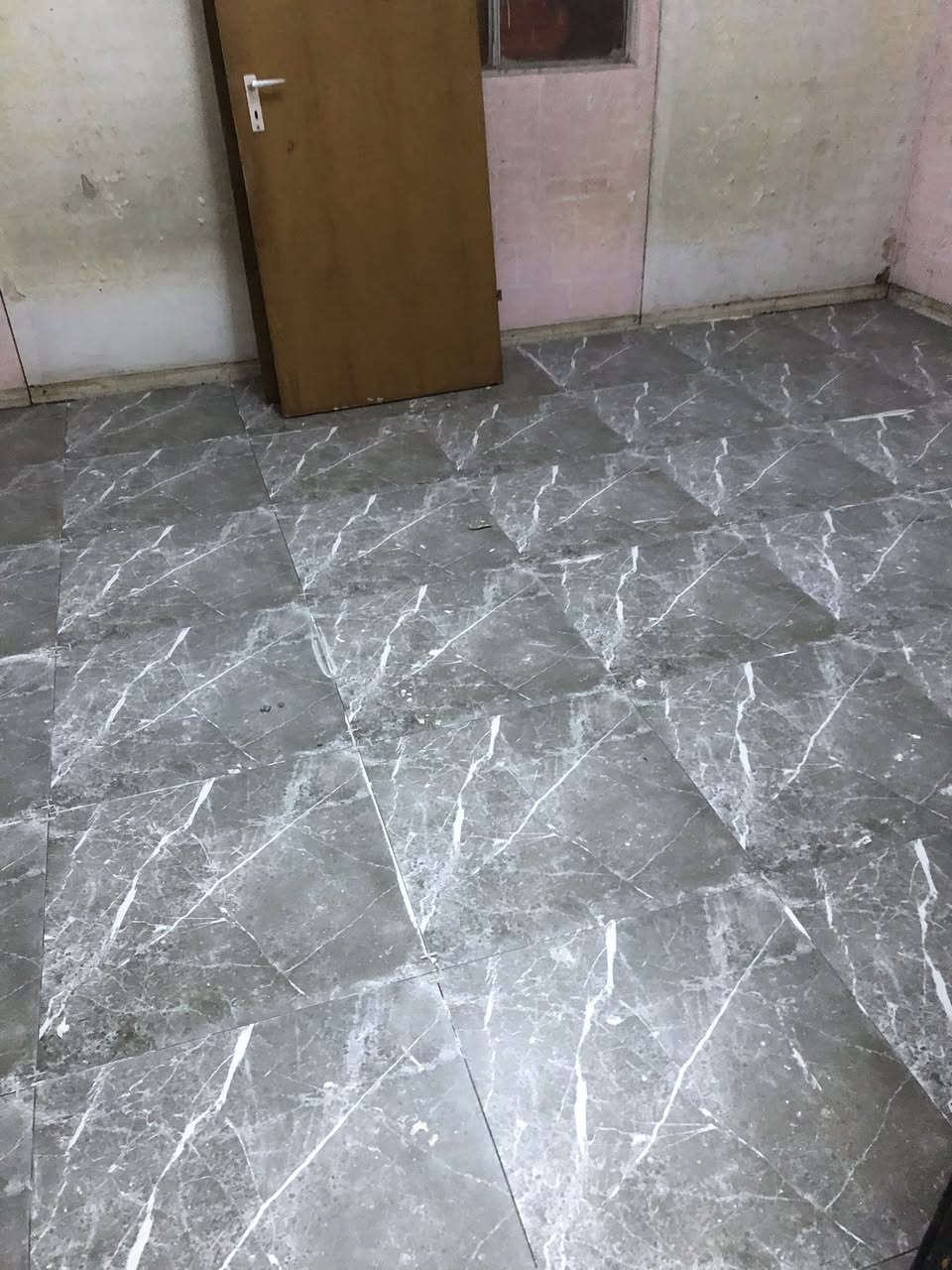 فصاف سيراميك بليومية مااشتغل ***********
