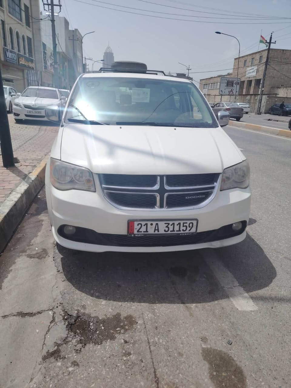 دوج كرفان  للبيع بيه صبغ حدود اربع قطع وبديات شاصي  اليسر كير مكينه جددد تبريد جديد تخم تاير. 
مسجل خط اربيل مكتب فط مكتب سيد مضفر سنويه وهزه جديده. سياره جاهزه وطالعه ع شغل للبيع الي تيفده يتصل سعر ع خاص *********** 
مكان سياره بغداد واربيل
