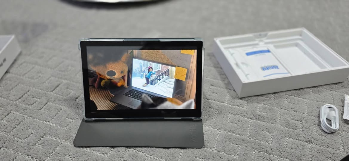 تاب الترا ٢٥ ذاكرة واحد تيرابايت رام ١٦ كيكا دبل سيم كارد جديد ما مستعمل مع ملحقات كيبود وسماعات بلوتوث مع كفر دفتري مع اللصقة
السعر ١٥٠ الف
للاستفسار 
***********
***********
