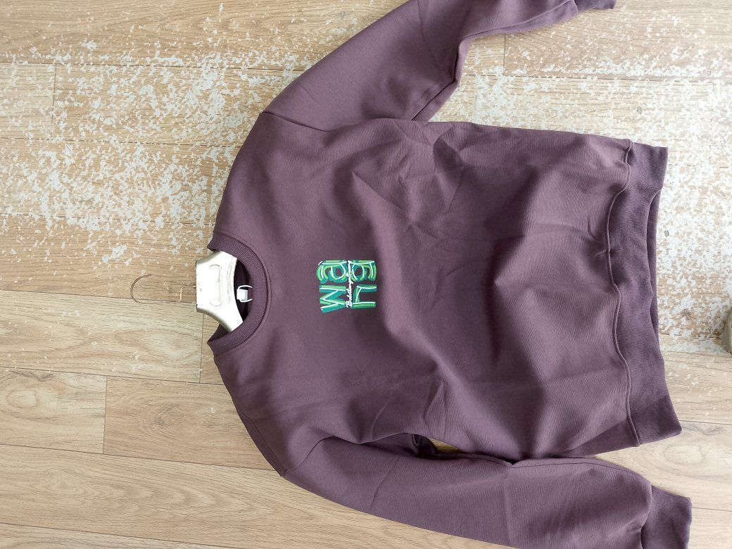 شلعه ملابس رجالي شتوي العدد 80 قطعه 
سعر القطعه 5 تالاف شراي يتصل مكاني بغداد ***********
