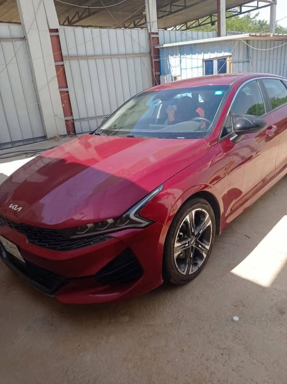 السلام عليكم  كي فايف K5
موديل #2023 رقم قادسية معوقين 

تبريد ثلج 

مواصفات 

تشغيل بصمه 

تشغيل عن بعد 

ماشيه ٤٤   الف

 

 سايد بريك بصمه 

رادار جانبي امامي 

تحكم استيرن 

زنون عالي ناصي وبعد بيها هواي مواصفات مامذكوره. مكانها ديوانيه الحمزه الشرقي صور السونار . مرفقة بلمنشور. سعره قفل 150.  ***********  بيع ومراوس
