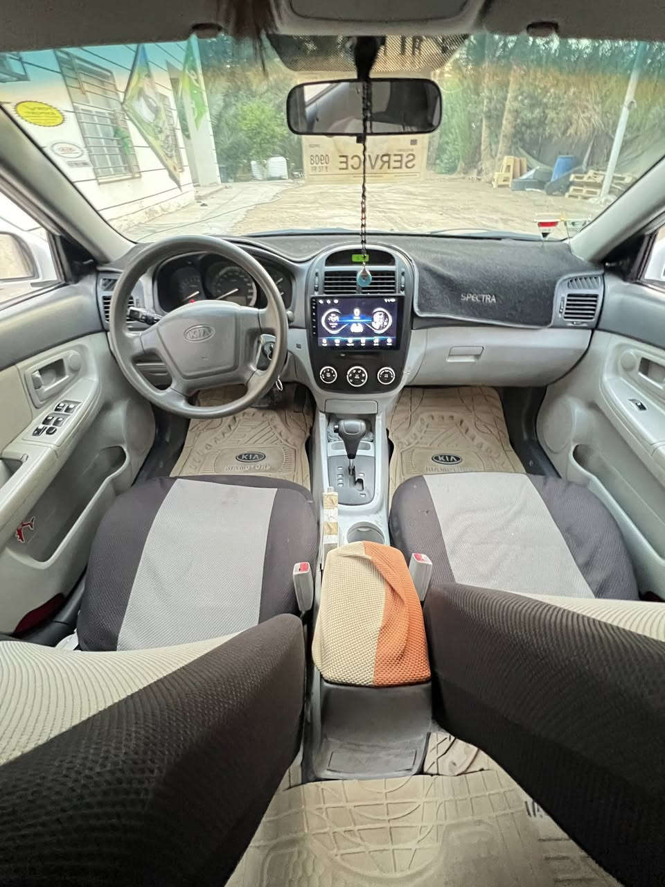 يا الله سلام عليكم
سياره سي راتو شكل سبكترا   موديل  (9)
ب اسمي الرقم  بصرة مشروع وطني  مكان السياره كربلاء  الحسينيه 

تبريد شغال + تخم تيرات + حداديه خير من الله 
مبدل باب  و جوملغ  وصبغ فقط الدوسه   بدون ضرر داخلي ابد 
والباقي كفاله  والسياره جاهزه فول 

السعر(90)بي مجال 
 استفسار رقم الهاتف (***********)
اتصال
غير متواجد على الفيس 
 عامر ابوطيبه
