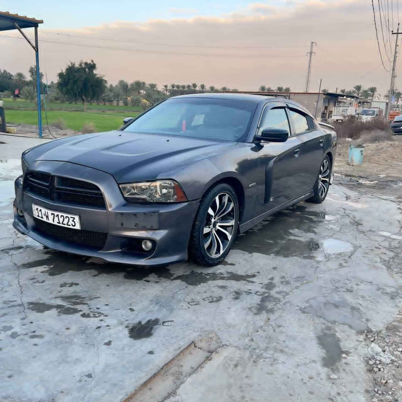 السلام جارجر14 5700 هيمي حادث جاملغ خلفي وخشم الجاملغ الامامي فول عدا الفتحه كشنات كهربا تدفه تبريد حداديه جديده تخم تاير جديد شاشه كبيره كير عصا السياره عايزه تلحيضات بصيطه السعر 142 وبي مجال بيع او مراوس 3600رقم /***********//*********** مكاني بابل
