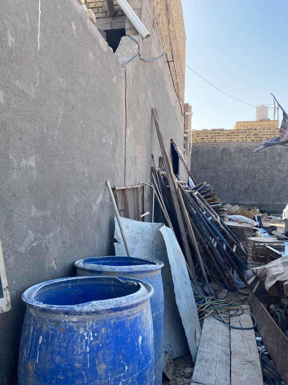 سكلة للبيع دراريب 4 عگارب 6 عربانة واحدة براميل 4 اثنين حديد و2 بلاستك
ميز حديد اثنين للبيع
للاتصال ***********
