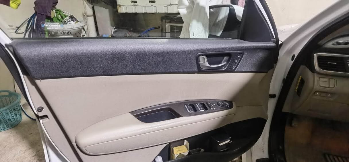 كيا اوبتما رقم بغداد وارد امريكي  بيه نص بنيد  صبغ موديل 16 شكل 17 السعر  118 قابل للتفاوض 
للأستفسار آكثر *********** هذه رقم صاحبه 
مكينه او كير مكفولات ماشيه 90 نضام ترحيب كشنات جلد كهربائيه  تدفئه بلكشنات تدفئه بلستيرن ثلاث وضعيات قياده  مري شفط  وقلاب وترحيب بلمري خزن كشنات خزن ميموري تبريد قطعتين  بصمه ابواب عدد 2  حداديه جديده تخم تايرات جدد سياره جهازه تبريد قطعتين مكان سياره كربلاء, العراق
